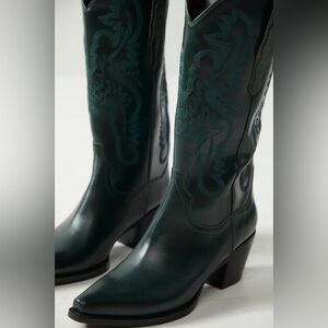 NIB Jeffrey Campbell Cowboy Boots